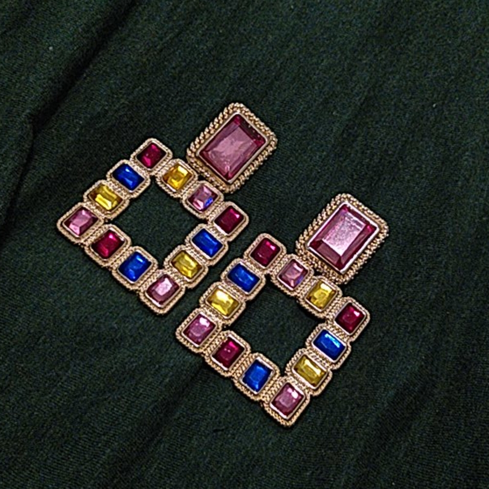 Big gold earrings